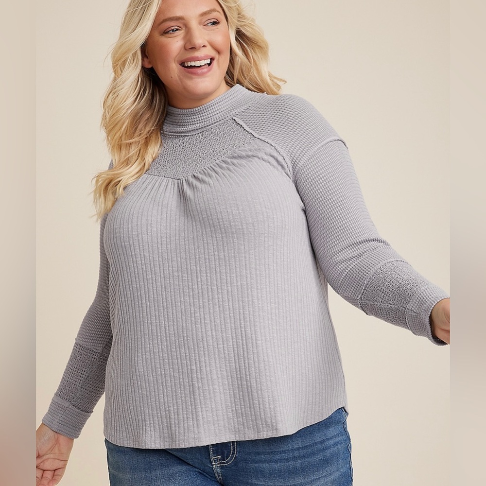 NWT MAURICES Plus Size Mixed Media Mock Neck Grey Top~ 2